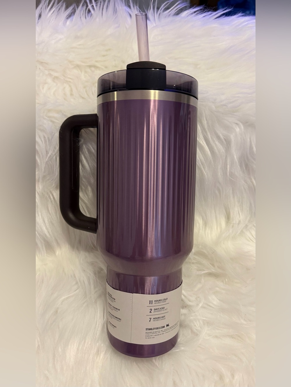 New Stanley Fluted Quencher H2.0 Tumbler 40 ounce Wisteria Shine - Picture 3 of 5